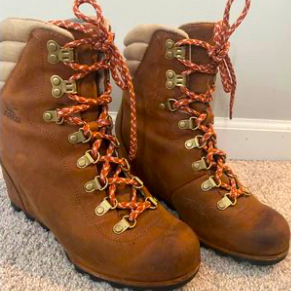 Sorel Joan of Arc wedge boots